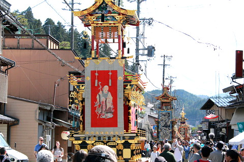 屋台曳き揃え